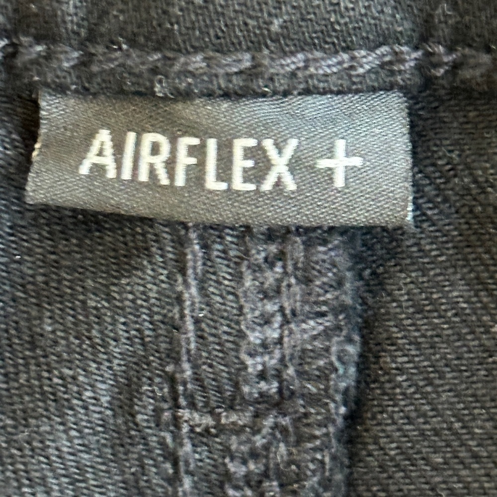 American Eagle AirFlex+ Black Distressed Denim Shorts Men’s Size 31 - Picture 13 of 17